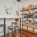 Superbe T1 Bien Equipe A Proximite De Montmartre